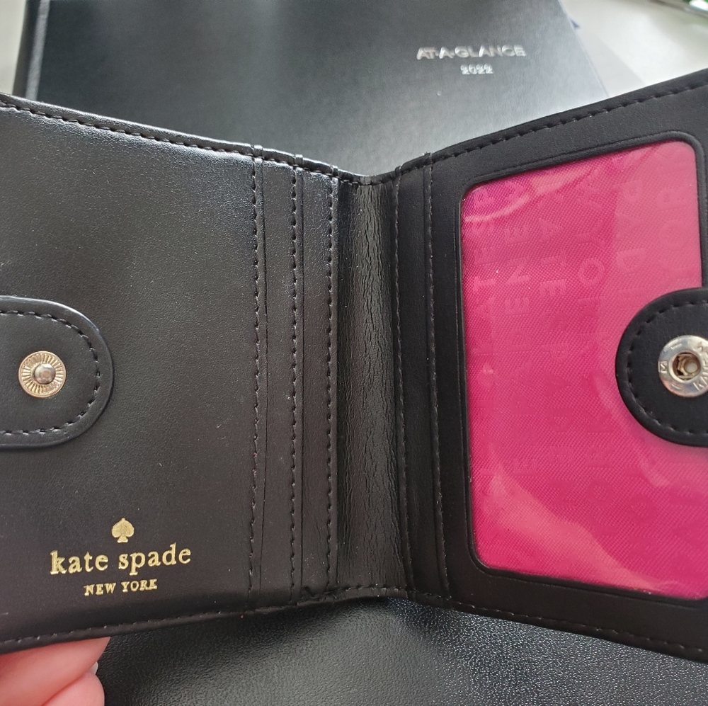 Kate Spade Wallet - Picture 4 of 5